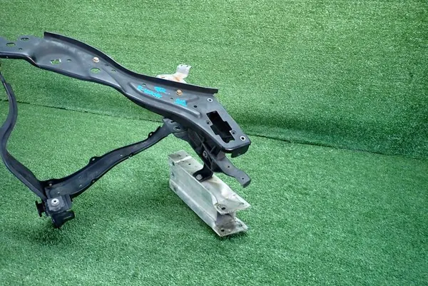 Mercedes W212 rechter Gurtabdeckung OEM A212620030 image 4