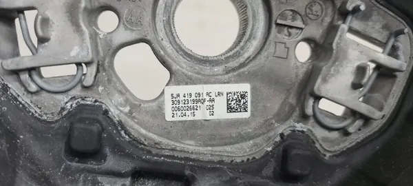 OEM 309143199A0A Nahkaohjauspyörä Skoda Octavia III:lle image 7