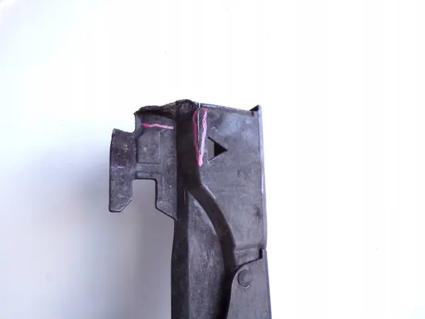Saiote lateral esquerdo BMW X1 U11 OEM 5A01681 - Usado image 4