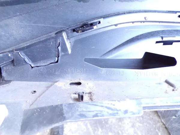 Saiote lateral esquerdo BMW X1 U11 OEM 5A01681 - Usado image 9