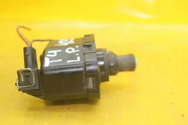 Scheinwerfer-Einstellmotor OEM 165941295 Links Vorne image 9