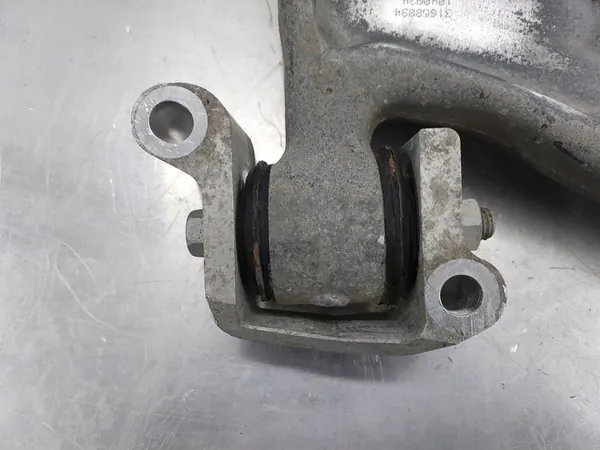 VOLVO XC60 II 2017+ Braccio Sospensione Anteriore Destro 31658894 image 3