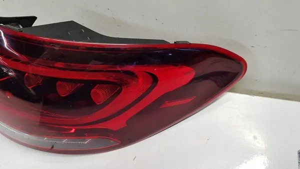 Mercedes-Benz GLC X253 C253 2022 Rechter Achterlicht image 2