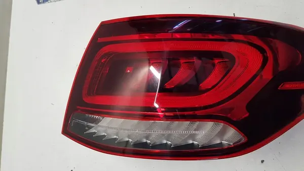 Mercedes-Benz GLC X253 C253 2022 Rechter Achterlicht image 4