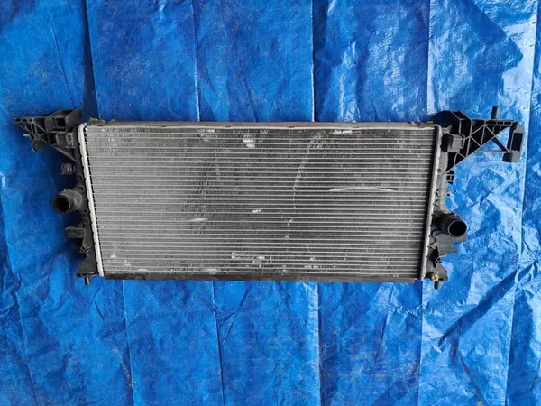 Opel OE 39185893 Radiador de refrigeración del motor image 3