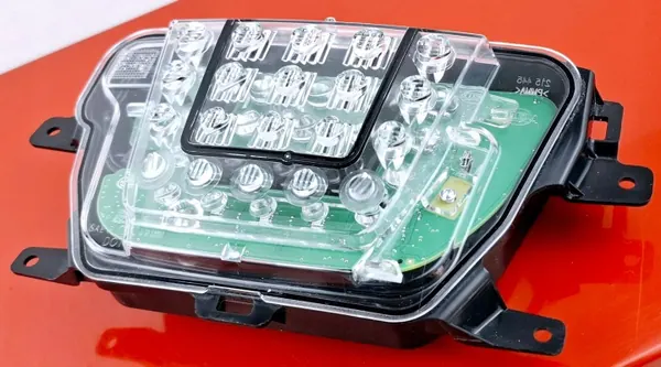 OEM 2NR013186 peruutusvalo Toyota Supra J29:lle image 4
