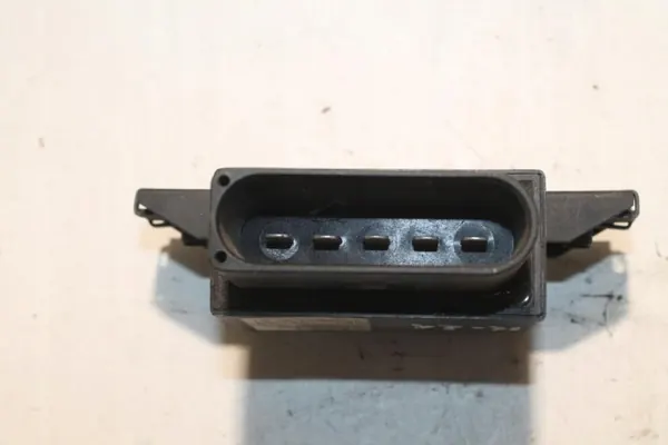 Sensor nivel combustible OEM 8K0906093F Audi A4 2011 image 3