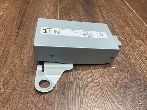 Module de commande portière OEM 8598A76010 Lexus NX 300h image 3