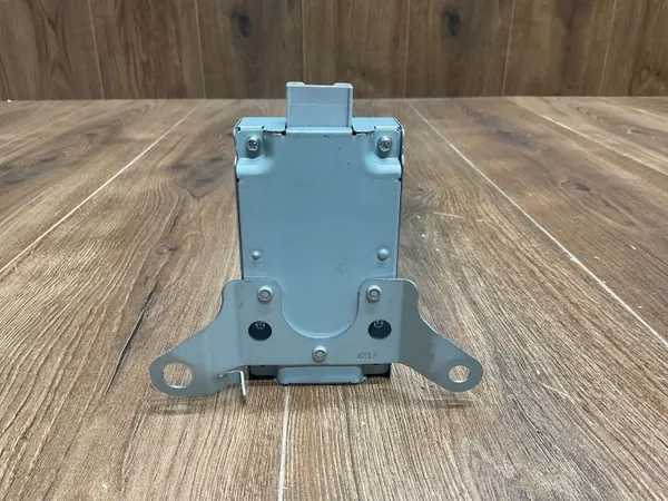 Module de commande portière OEM 8598A76010 Lexus NX 300h image 4