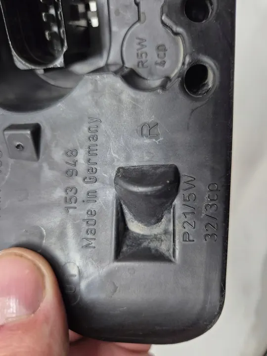 Inserto de Luz Traseira Direita AUDI A4 B6 Sedan OEM 153948 image 8