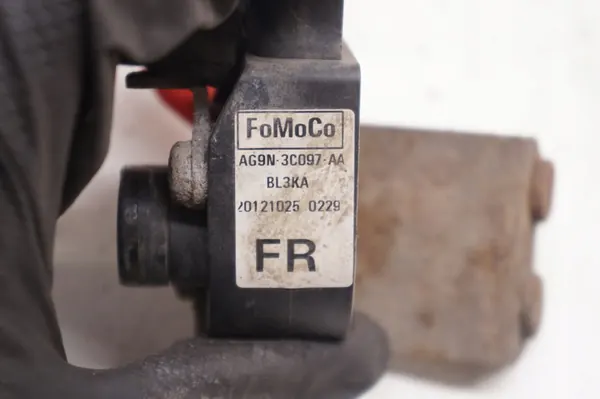 VOLVO S60 II V70 III Sensor de Nível 8G9N-3C492-AA image 5