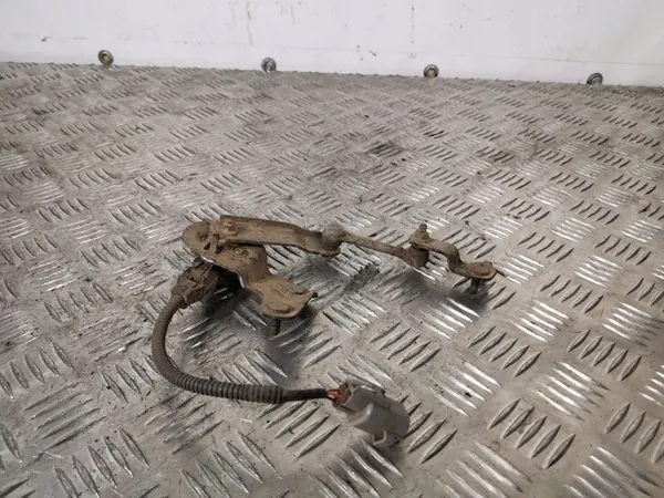 Sensor de nivelamento traseiro Subaru Forester SJ OEM A1818492 image 4