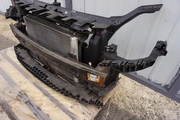 HYUNDAI I20 2010 1.4B Ventilador Frontal 641011J900 image 4