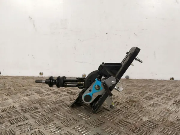 Alavanca de mudanças Subaru Forester OEM FBZ8933 - Usado image 2