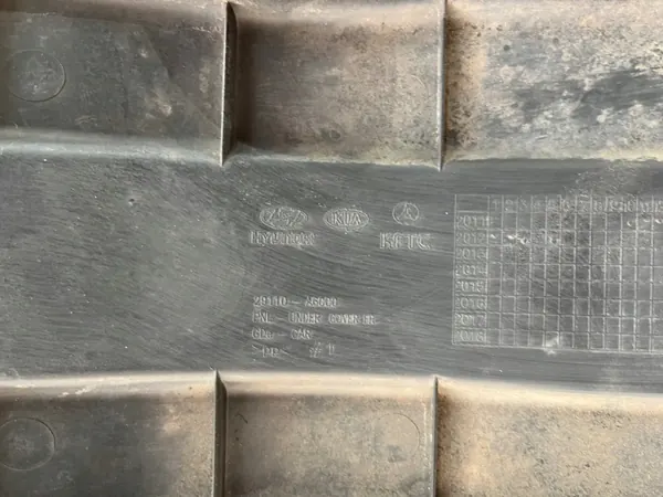 OEM A6000 etupuskurituki Hyundai i30:lle image 9
