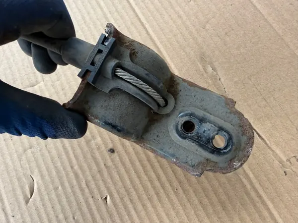Treuil Roue de Secours Mercedes VITO W447 OEM image 4