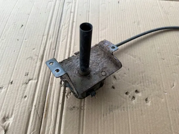 Treuil Roue de Secours Mercedes VITO W447 OEM image 7