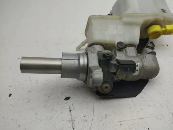 Cilindro de travão VW usado OEM 5Q2611301H Passat B7 image 7