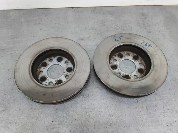 Frambromsskivor OEM för Mercedes-Benz C-klass W203 image 3