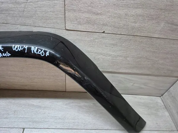 Mercedes W463 AMG Vänster Framskärm A4638801721 image 6