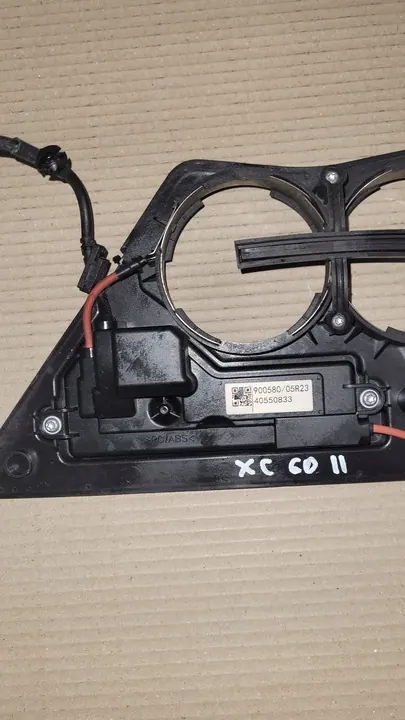 Volvo XC60 II Tampa de Entrada de Ar 31497531 image 2