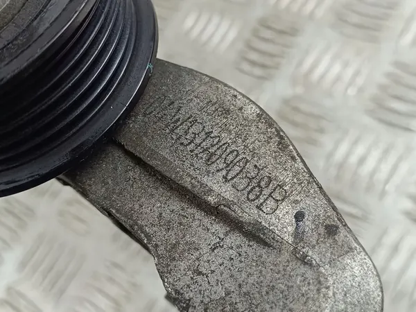 Support de compresseur AC Jeep Grand Cherokee 2015 FOB44060 image 5