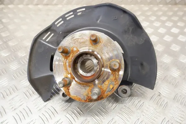 OEM 4321102410 Framhjulsnav för Toyota Yaris Cross image 2
