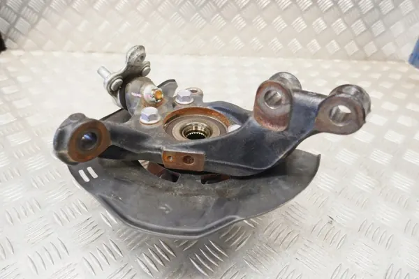 OEM 4321102410 Framhjulsnav för Toyota Yaris Cross image 7