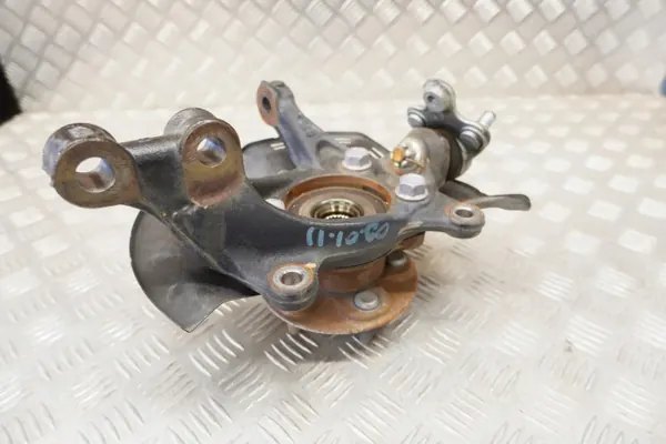 OEM 4321102410 Framhjulsnav för Toyota Yaris Cross image 8