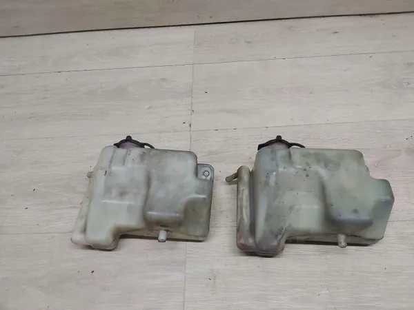 Uitzettank OEM T25 WYRÓWNAWCZY 2,0 2,4 Toyota image 2