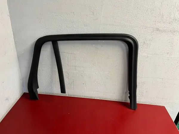 BMW X5 G05 Garniture Vitre Arrière OEM 7445505 image 2