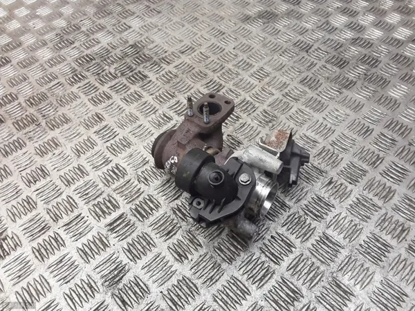 Gebrauchte Citroen Turbine OEM 9813245480 1.5HDI image 2