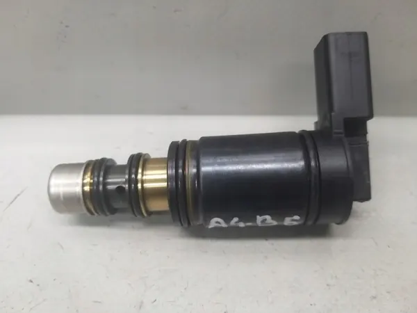 AC-compressorklep OEM 8E0260805BP voor VW Audi image 4