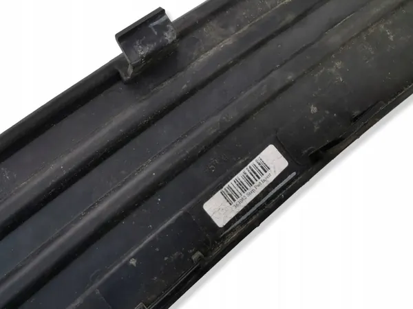 OEM 363042 Achterbumperstrip voor Jeep Grand Cherokee WK2 image 5