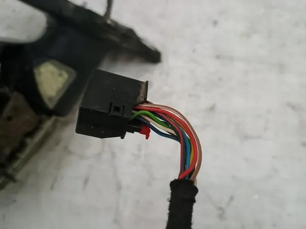 Vasen Peili Musta VW Passat B6 05-10 11 Nastaa image 4