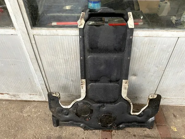 Underbilsplåt BMW 5-serie F07 F10 F11 F06 F13 F01 F02 image 5