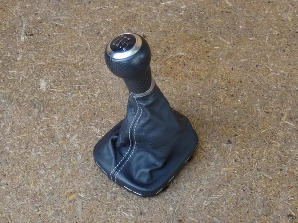 AUDI Q3 8U S-LINE VÄXELSPAK 8P0863279A image 2