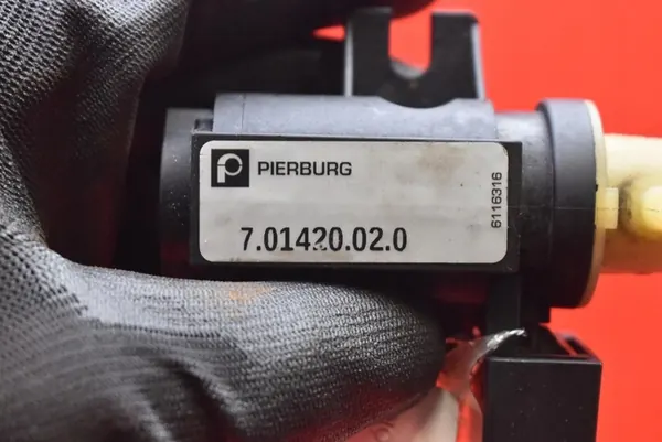 Válvula de vácuo Opel Signum C 1.9 CDTI 150 CV 05-08 image 7