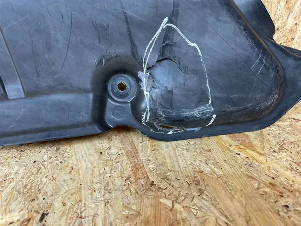 Motorunderlag Mercedes W213 W257 A2135242700 image 7