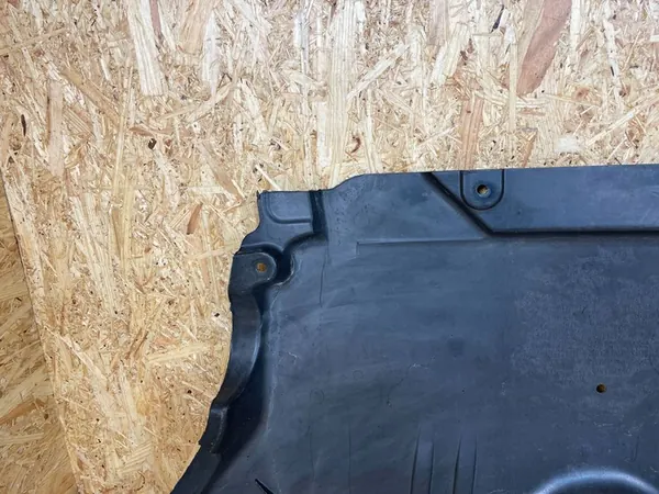 Motorunderlag Mercedes W213 W257 A2135242700 image 9