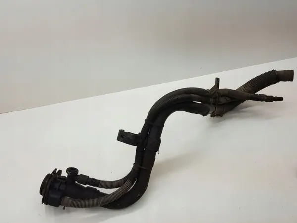 Kia Sportage 2013 Brandstofvulpijp OEM 310302KXXX image 3