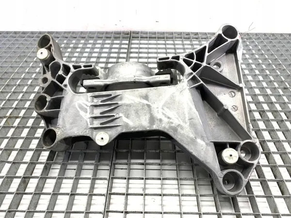 Support de boîte OEM 6861580 pour BMW G31 2.0 image 3
