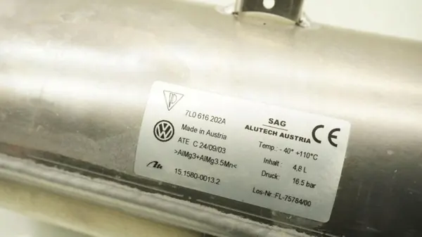 Porsche ilmasäiliö OEM 7L0616202A Cayenne I image 3