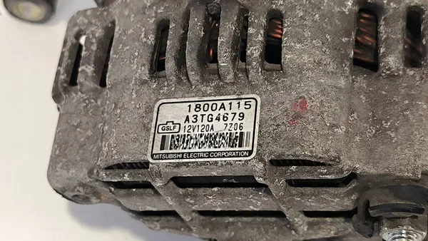 Vaihtovirtageneraattori Mitsubishi Pajero 2008 OE 1800A115 image 5