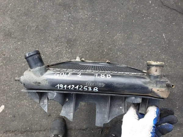 Vattenkylare VW Golf II 1.8 Bensin 191121253B image 4