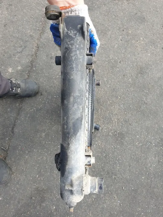 Vattenkylare VW Golf II 1.8 Bensin 191121253B image 5