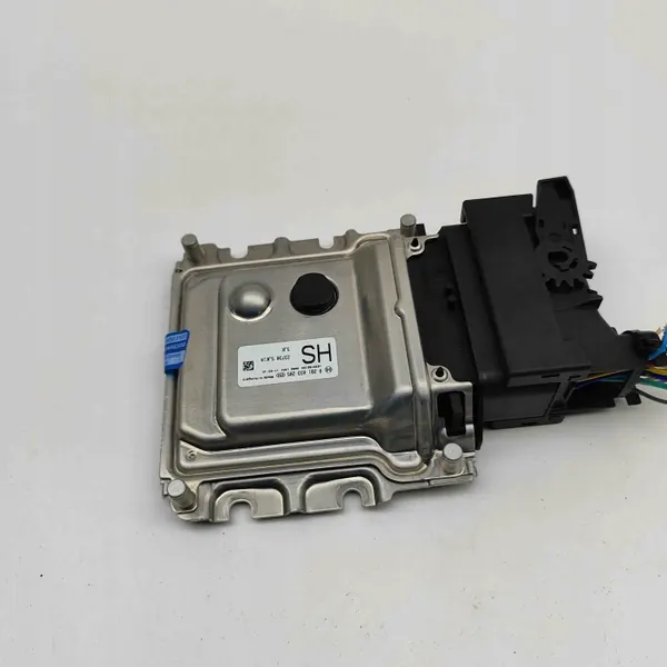 Nissan Navara D23 ECU OEM 0281033205 - Käytetty image 3