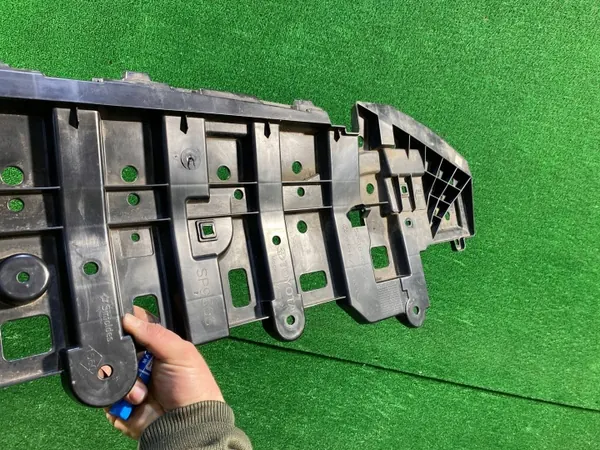 Toyota Yaris IV bumperbeschermer OEM 52618-K0010 image 5