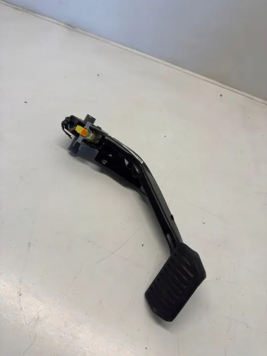Gebrauchtes Volvo OE Bremspedal OEM PEDAŁ HAMULCA VOLVO XC60 II 23R image 2