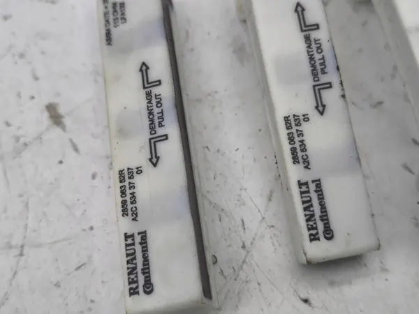 Module sans clé Renault Zoe 2019 OEM 285906352R image 4